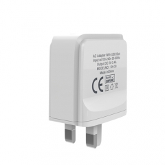 Adaptive USB Charger With 3 Ports 3.4A Fast Charging